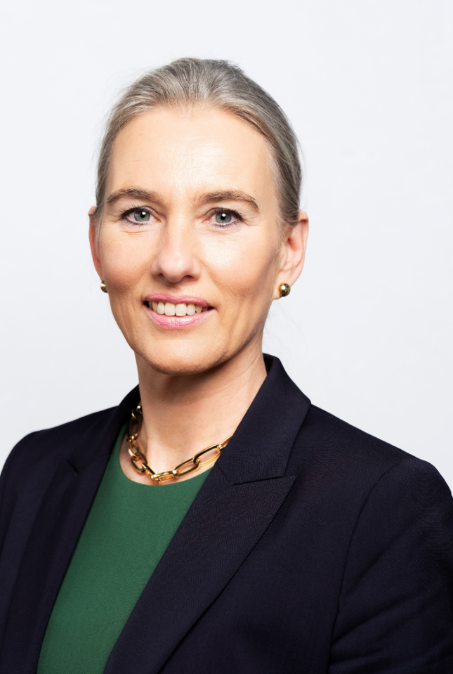 dr. mr. E.E.M. Cardinaal