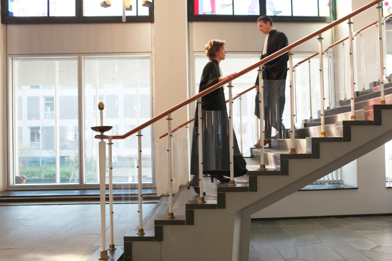 twee juristen op de trap