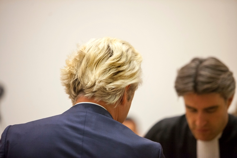 Geert Wilders tijdens een zitting van deze zaak bij de rechtbank