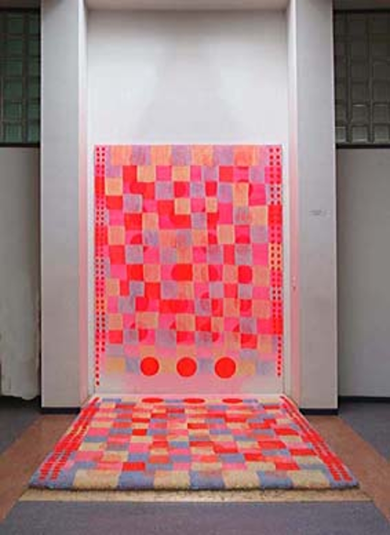 Kleurrijk kunstwerk van Fransje Killaars op de eerste verdieping